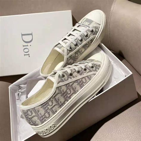 dior women shoes.